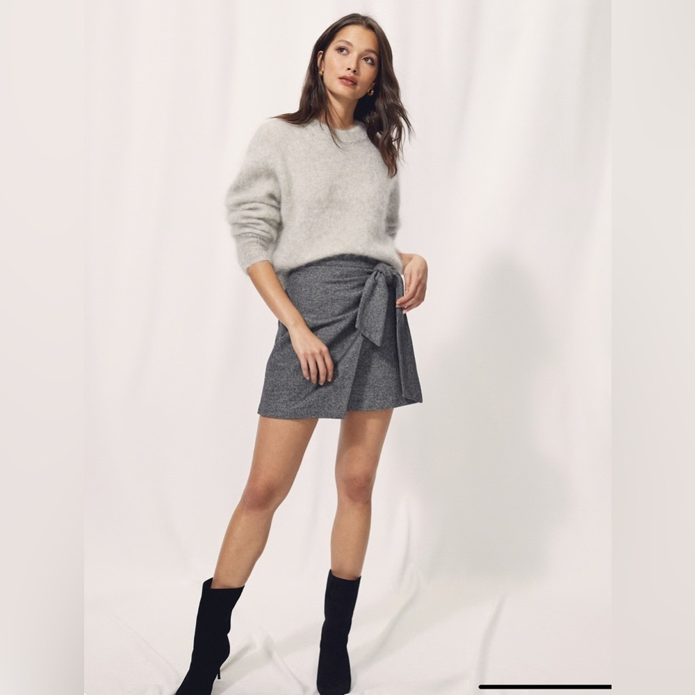 Wilfred Aritzia wool wrap front skirt